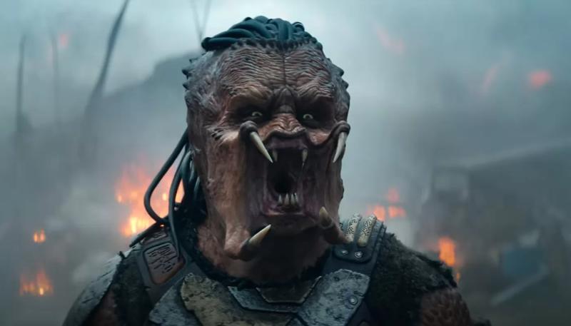 Элли Фаннинг закатывает глаза в трейлере "Хищник: Бесплодные земли"