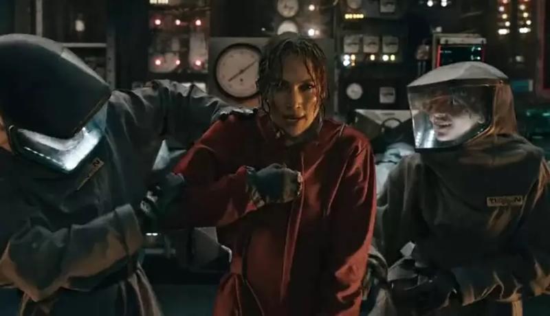 Дженнифер Лопес не пустили в магазин Chanel в Стамбуле