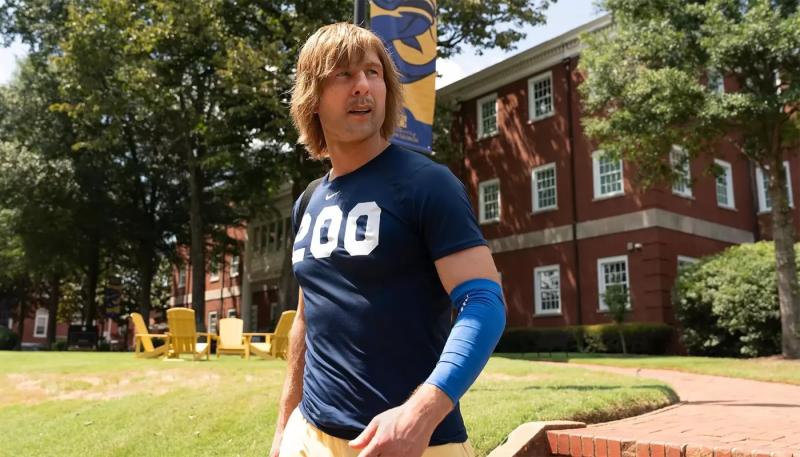 Глен Пауэлл объяснил свою непригодность для роли Джеймса Бонда