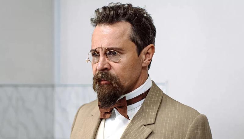 Павел Дервянко сыграет Антона Павловича Чехова