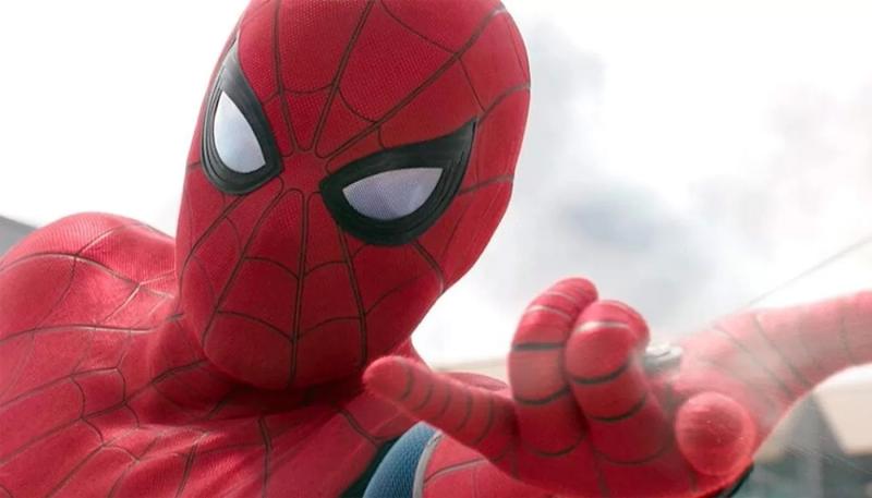 Том Холланд получил сотрясение на съемках "Человека-паука 4"