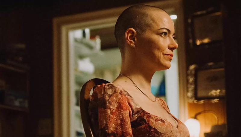 Зрителей фильма "Бугония" с Эммой Стоун побреют наголо