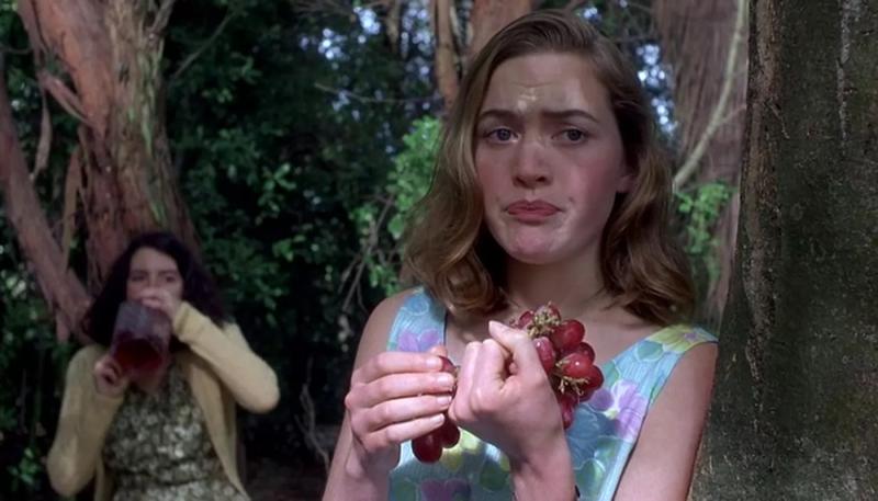 Кейт Уинслет призналась в "экспериментах с девочками" в юности