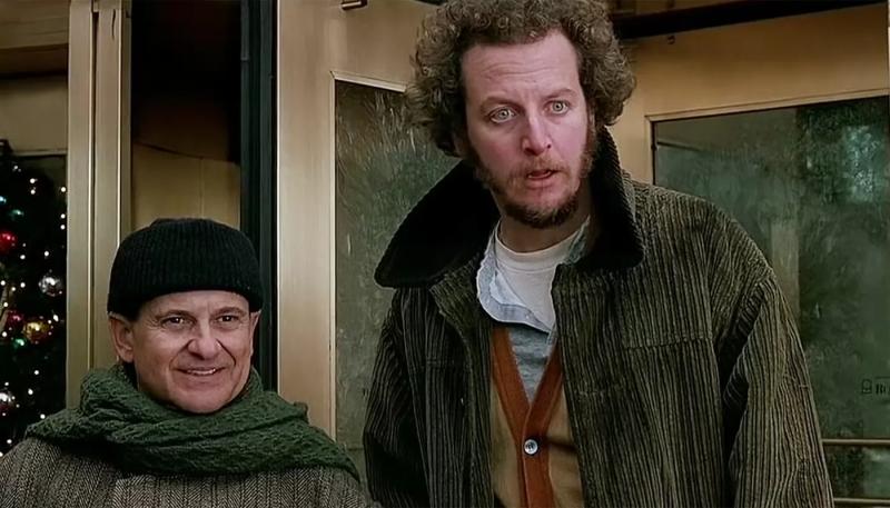 Звезду комедии "Один дома" наказали за склонение к проституции