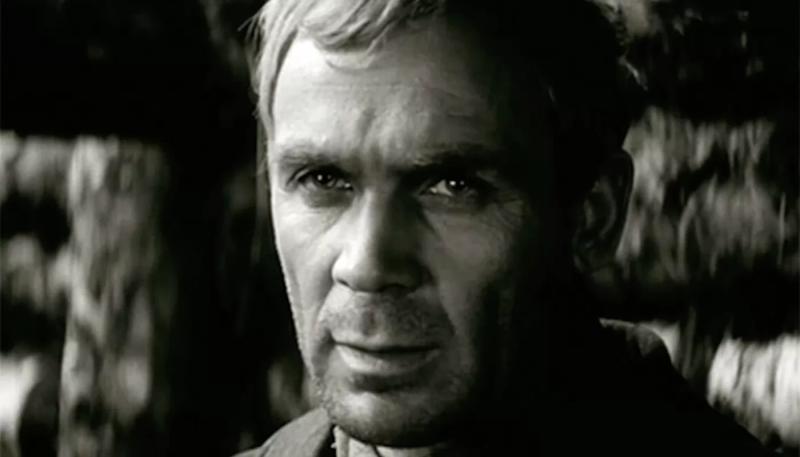 Звезде фильма "Проверка на дорогах" исполнилось 100 лет