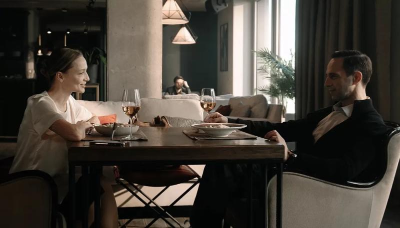 Игорь Верник и Екатерина Вилкова снимаются в сериале "На своей волне"