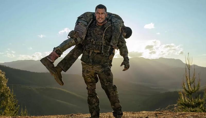Netflix запускает сиквел "Военной машины" с Аланом Ричсоном